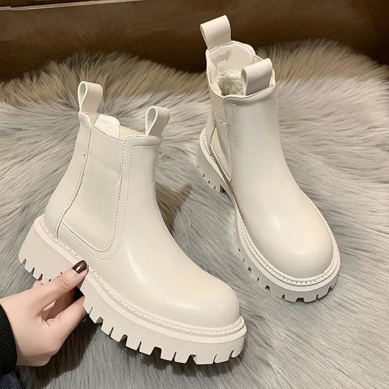 Bottes Chelsea en Cuir pour Femme – Elegance et Confort beige
