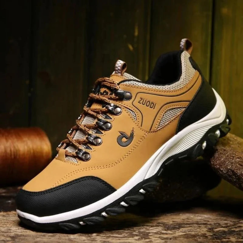 Chaussures de randonnée homme de luxe avec une touche sportive Homme-marron