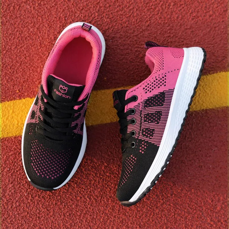 Ultra-light and comfortable sneakers